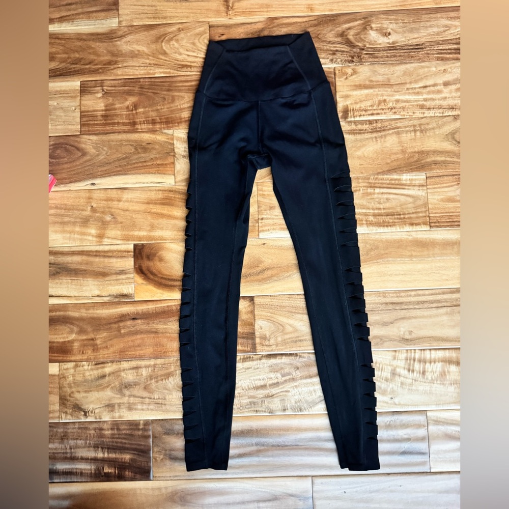 Tavi Noir High-Waisted Black Leggings with Cutout Side Detailing